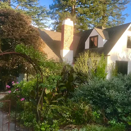 Timeless Elegance-5Br 1930S Home